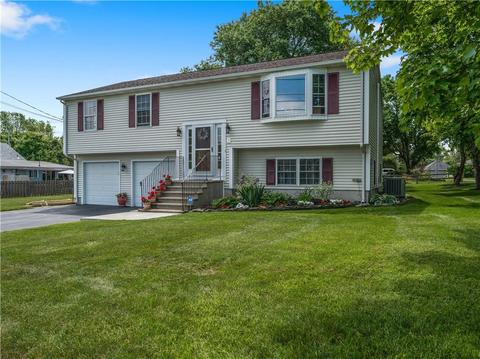 3 Denver Ave, Warren, RI 02885 photo 1