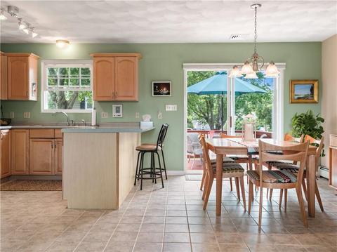 3 Denver Ave, Warren, RI 02885 photo 6