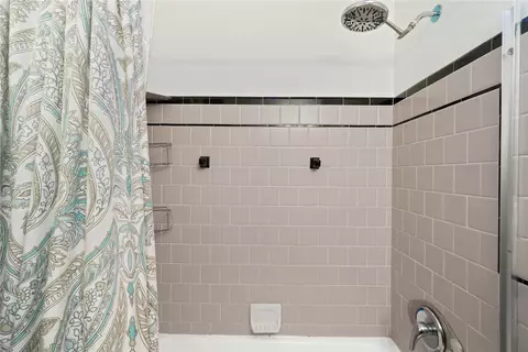 44 Gerald St, Warwick, RI 02886 photo 9