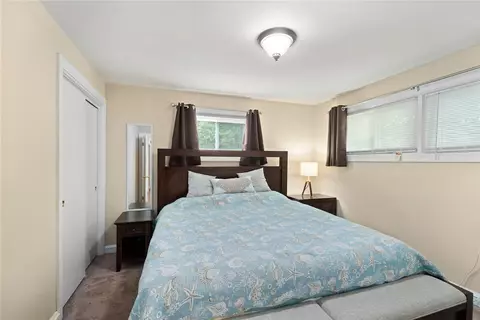 44 Gerald St, Warwick, RI 02886 photo 12