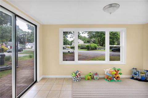 143 Main Ave, Warwick, RI 02886 photo 12