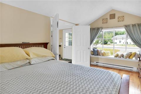 143 Main Ave, Warwick, RI 02886 photo 9