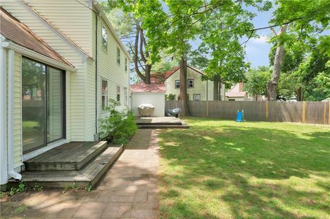 143 Main Ave, Warwick, RI 02886 photo 2