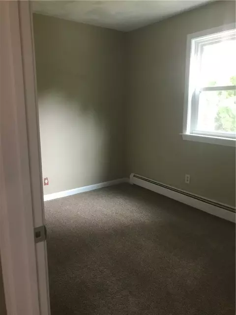 2 Top St, Westerly, RI 02891 photo 10