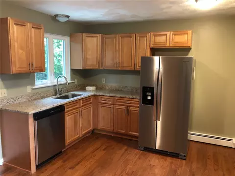 2 Top St, Westerly, RI 02891 photo 4
