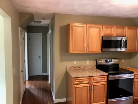 2 Top St, Westerly, RI 02891 photo 3