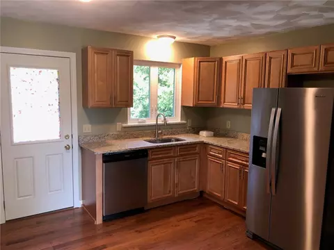 2 Top St, Westerly, RI 02891 photo 5