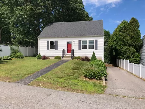 2 Top St, Westerly, RI 02891 photo 2