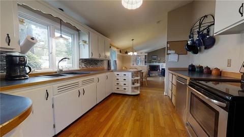 145 Cushing Rd, Warwick, RI 02888 photo 13