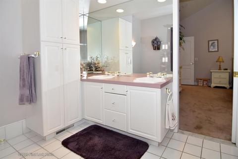 17 Katie Dr, Warren, RI 02885 photo 26