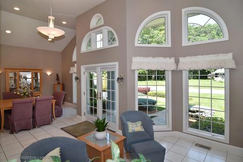 17 Katie Dr, Warren, RI 02885 photo 6