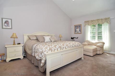 17 Katie Dr, Warren, RI 02885 photo 22