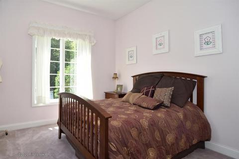 17 Katie Dr, Warren, RI 02885 photo 32