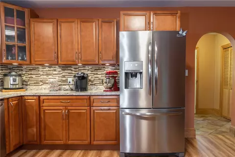 31 Edward St, Coventry, RI 02816 photo 4