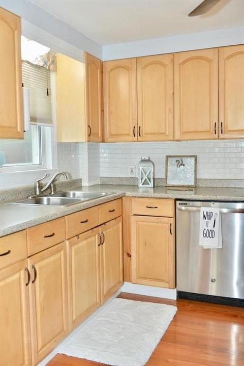 10 Lancaster Ave, Warwick, RI 02886 photo 9