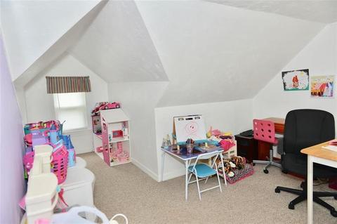 10 Lancaster Ave, Warwick, RI 02886 photo 23