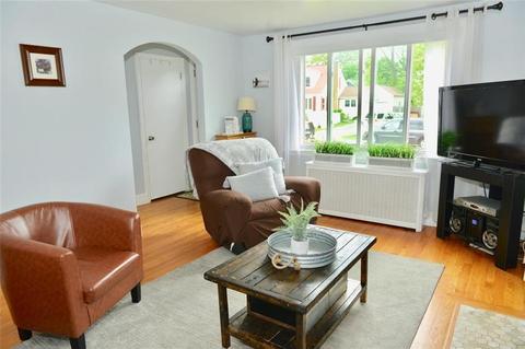 10 Lancaster Ave, Warwick, RI 02886 photo 12