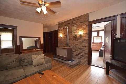 82 Rebekah St, Woonsocket, RI 02895 photo 2