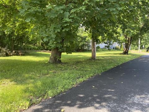 2 James St, Westerly, RI 02891 photo 1