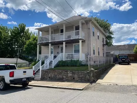23 Dewey St, Woonsocket, RI 02895 photo 2