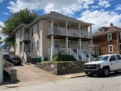 23 Dewey St, Woonsocket, RI 02895 photo 1