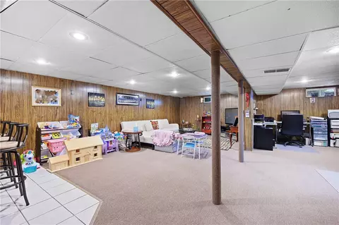 22 Dedham Rd, Warwick, RI 02888 photo 22