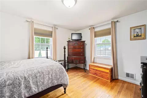 22 Dedham Rd, Warwick, RI 02888 photo 19
