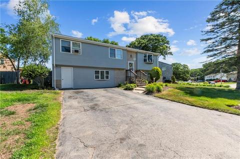 30 Longfellow Dr, Coventry, RI 02816 photo 2