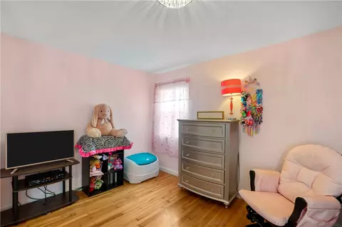 255 Sandy Ln, Warwick, RI 02889 photo 17