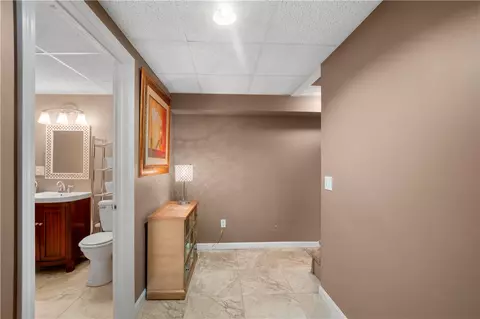 255 Sandy Ln, Warwick, RI 02889 photo 27