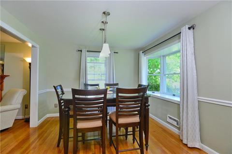 22 Circle Dr, Riverside, RI 02915 photo 7
