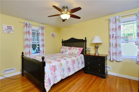 22 Circle Dr, Riverside, RI 02915 photo 14