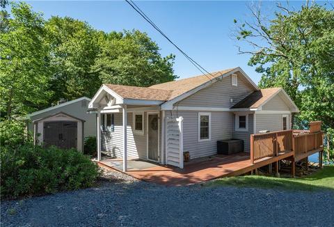 39 E Shore Dr, Exeter, RI 02822 photo 1