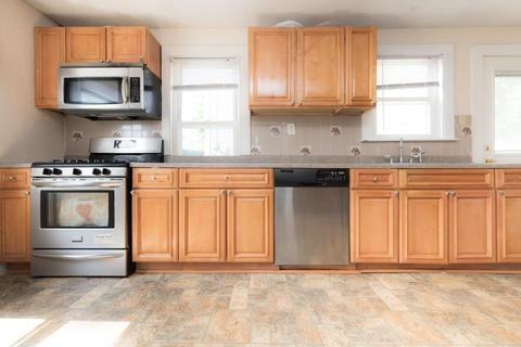 183 Transit St, Woonsocket, RI 02895 photo 5