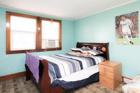 183 Transit St, Woonsocket, RI 02895 photo 13