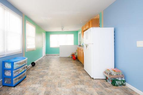 183 Transit St, Woonsocket, RI 02895 photo 16