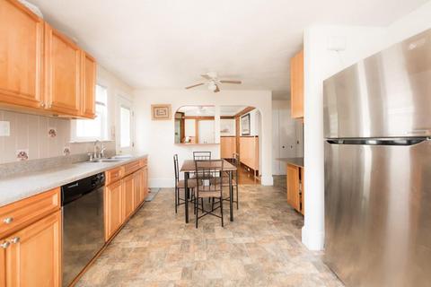 183 Transit St, Woonsocket, RI 02895 photo 6