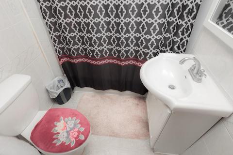 183 Transit St, Woonsocket, RI 02895 photo 15