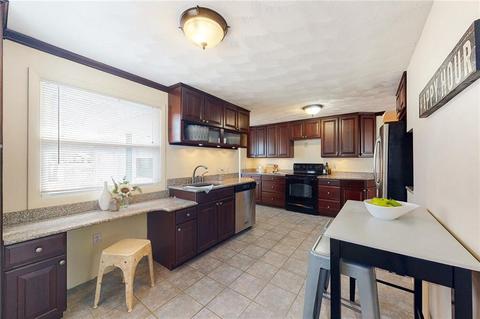 12 Prudence Ct, Warwick, RI 02888 photo 9