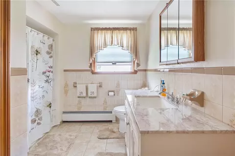31 West St, Warwick, RI 02886 photo 22