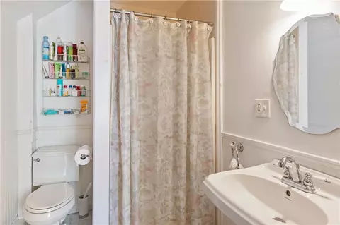 31 West St, Warwick, RI 02886 photo 23