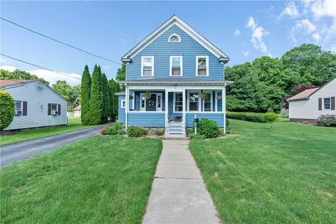 31 West St, Warwick, RI 02886 photo 1