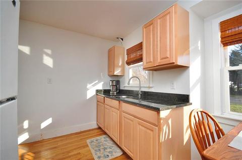 9 Champlin Dr, Westerly, RI 02891 photo 9