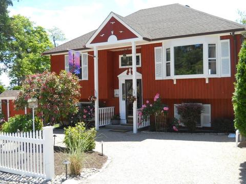 34 Brinton Ave, Warwick, RI 02889 photo 1