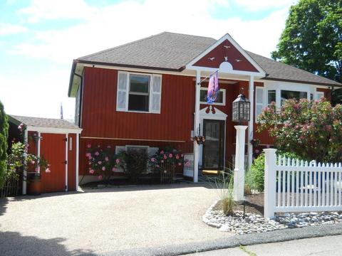 34 Brinton Ave, Warwick, RI 02889 photo 2