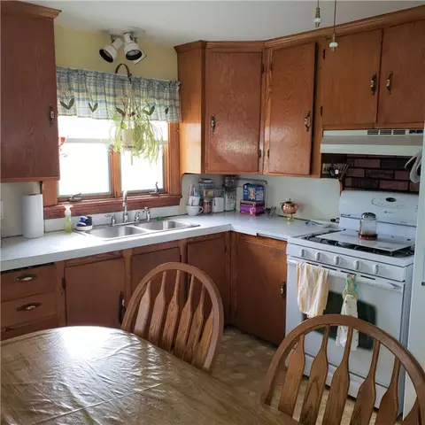 25 Potter St, Coventry, RI 02816 photo 7