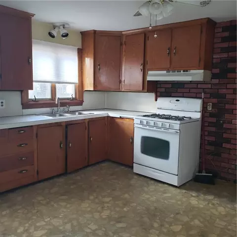 25 Potter St, Coventry, RI 02816 photo 11