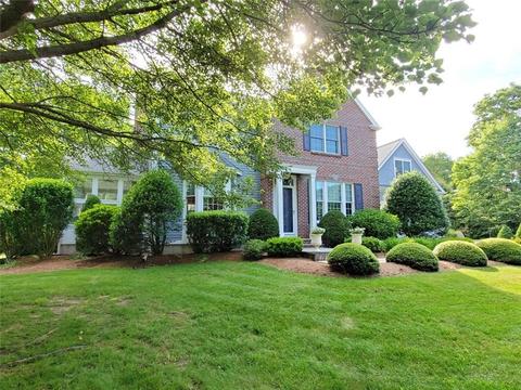 6 Seabury Dr, Westerly, RI 02891 photo 2
