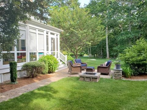 6 Seabury Dr, Westerly, RI 02891 photo 9