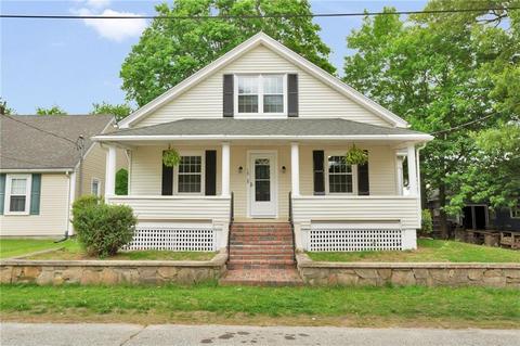 19 Tache St, Woonsocket, RI 02895 photo 1